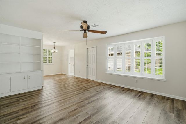 16007 Fathom Lane, Houston, TX 77062