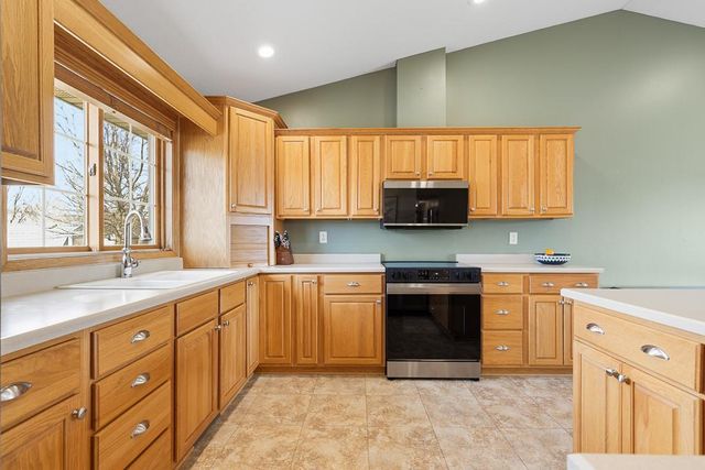 1221 Patricia Court, Marshall, MN 56258