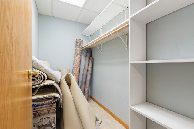 1221 Patricia Court, Marshall, MN 56258