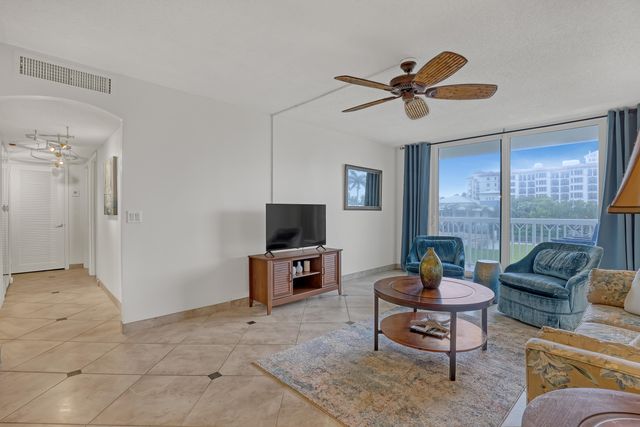 125 S Ocean Avenue 304, Palm Beach Shores, FL 33404