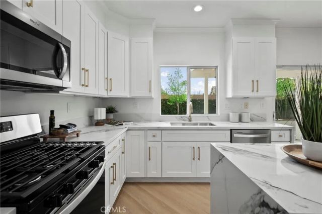14839 Fairhaven, Fontana, CA 92336
