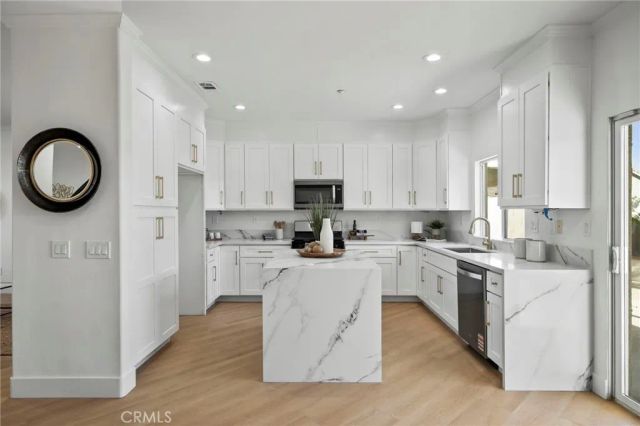 14839 Fairhaven, Fontana, CA 92336
