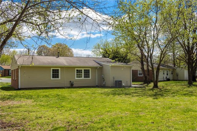 1436 Lanier Court, Burlington, NC 27217