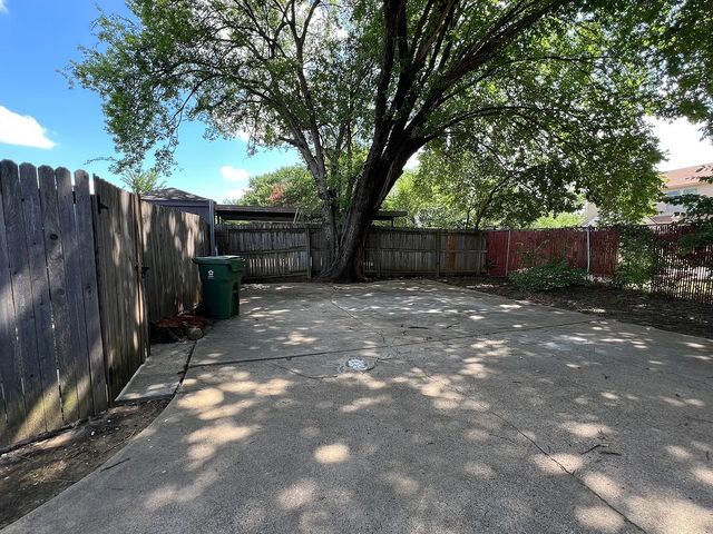 2408 Indigo Lane, Arlington, TX 76015