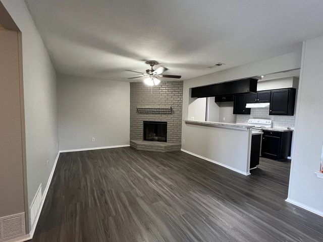2408 Indigo Lane, Arlington, TX 76015