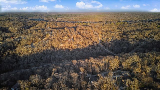 7 Netherton Lane, Bella Vista, AR 72715