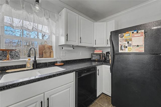 7 Netherton Lane, Bella Vista, AR 72715