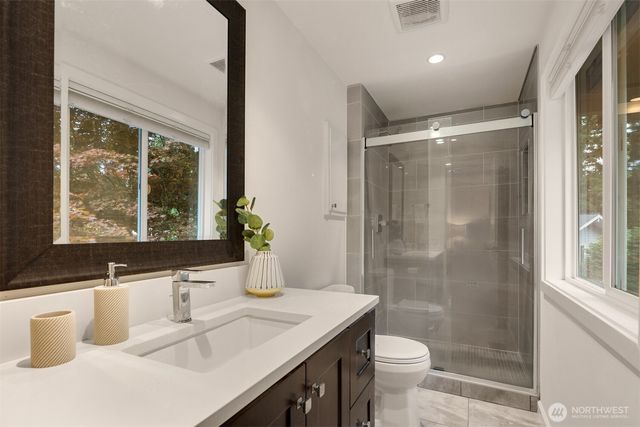 12510 SE 48th Place, Bellevue, WA 98006