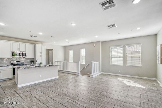 155 N LAKEVIEW Boulevard 243, Chandler, AZ 85225