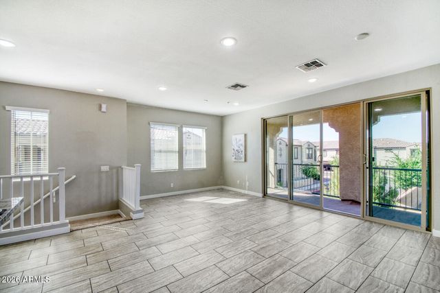 155 N LAKEVIEW Boulevard 243, Chandler, AZ 85225