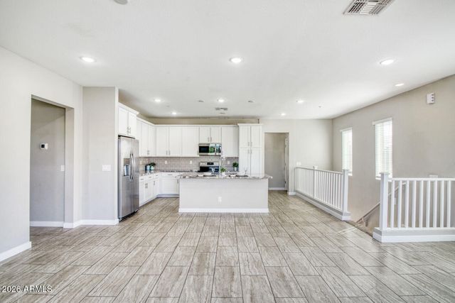 155 N LAKEVIEW Boulevard 243, Chandler, AZ 85225