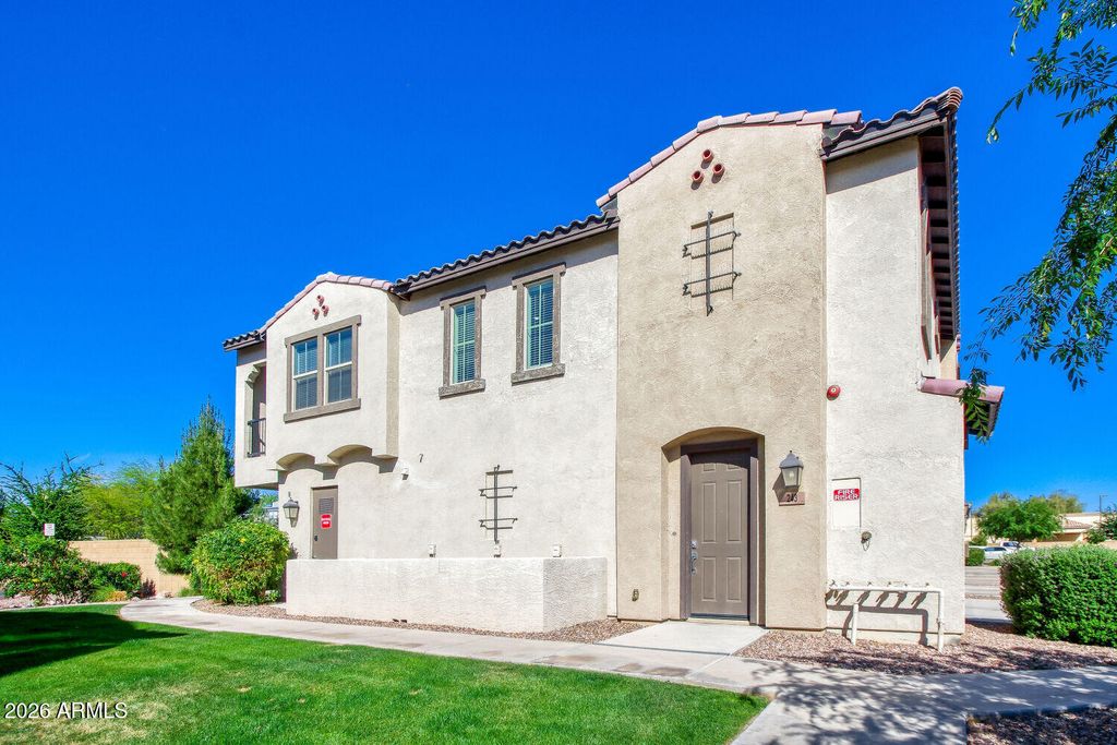 155 N LAKEVIEW Boulevard 243, Chandler, AZ 85225