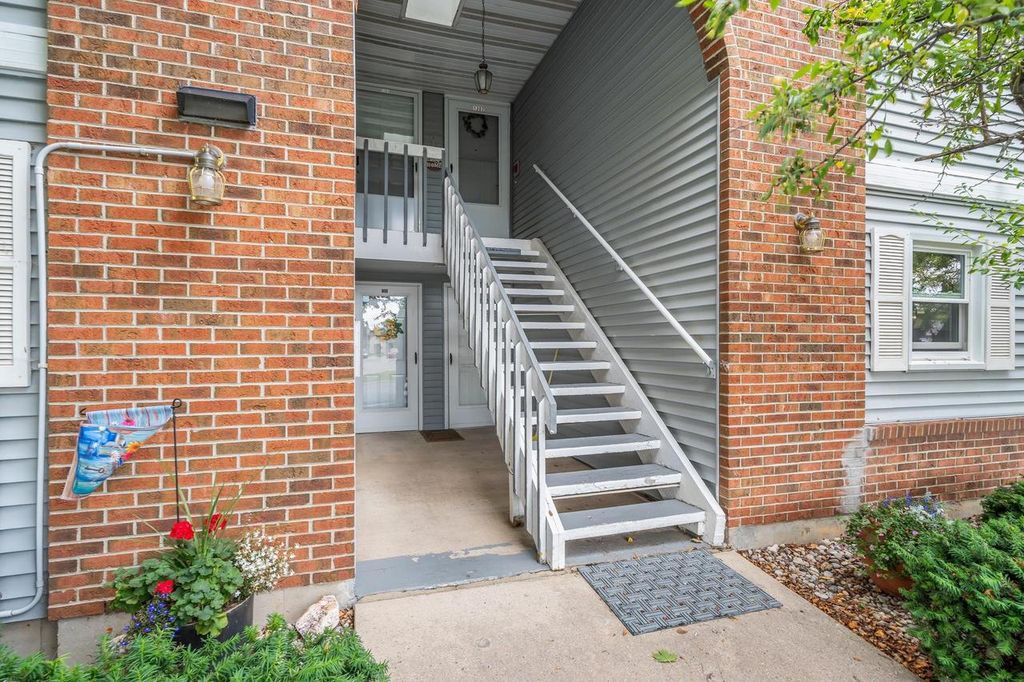 1307 WITTMANN PARK LANE, Menasha, WI 54952