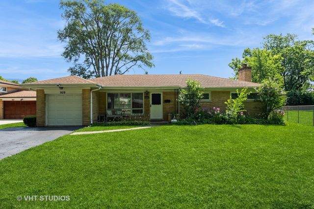 909 S Emerson Street, Mount Prospect, IL 60056