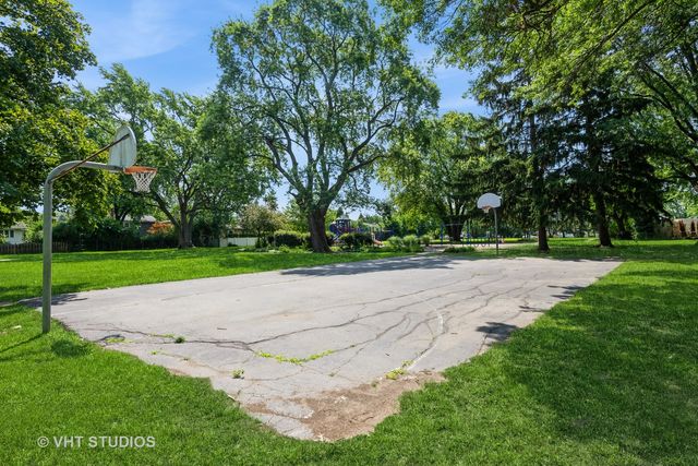 909 S Emerson Street, Mount Prospect, IL 60056