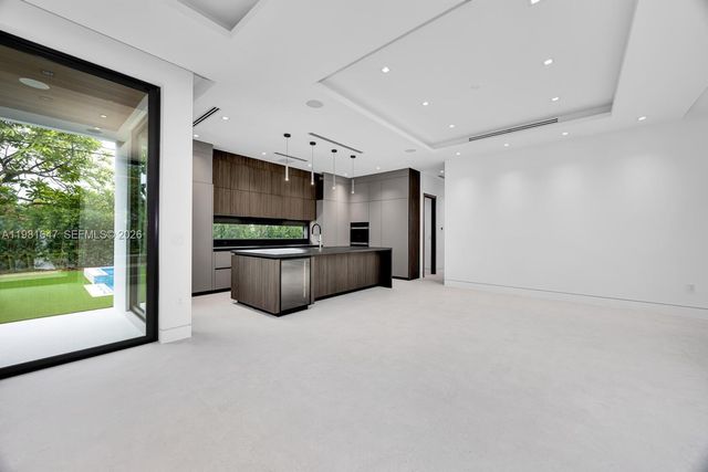 4231 SW 11th St, Miami, FL 33134