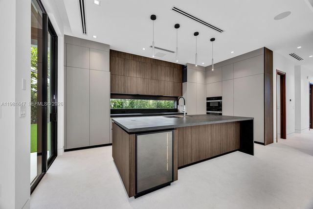 4231 SW 11th St, Miami, FL 33134