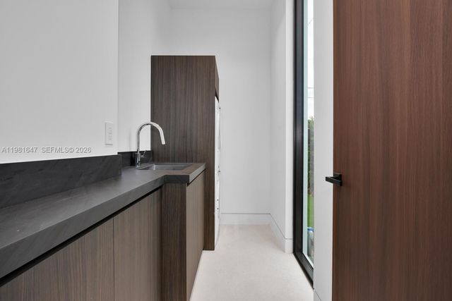 4231 SW 11th St, Miami, FL 33134