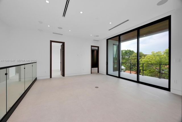 4231 SW 11th St, Miami, FL 33134