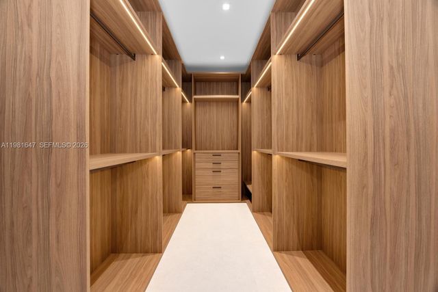 4231 SW 11th St, Miami, FL 33134