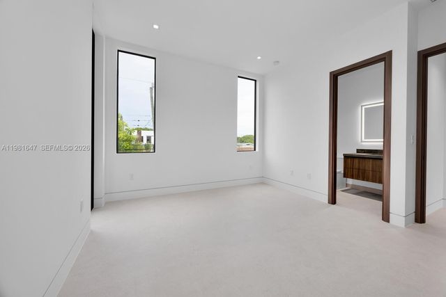 4231 SW 11th St, Miami, FL 33134