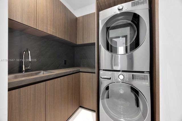 4231 SW 11th St, Miami, FL 33134