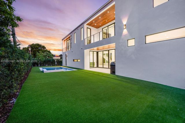 4231 SW 11th St, Miami, FL 33134