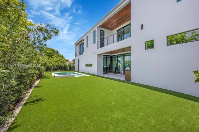 4231 SW 11th St, Miami, FL 33134