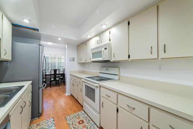 8968 W Sample Road 101, Coral Springs, FL 33065