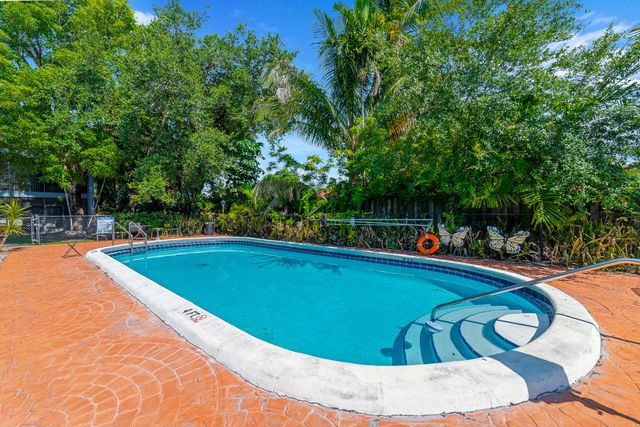 8968 W Sample Road 101, Coral Springs, FL 33065