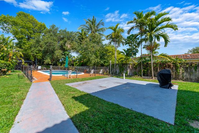8968 W Sample Road 101, Coral Springs, FL 33065