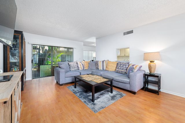 8968 W Sample Road 101, Coral Springs, FL 33065