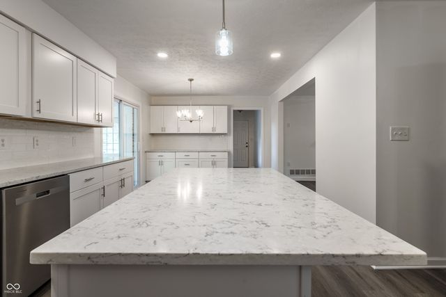 7313 Highburry Drive, Indianapolis, IN 46256