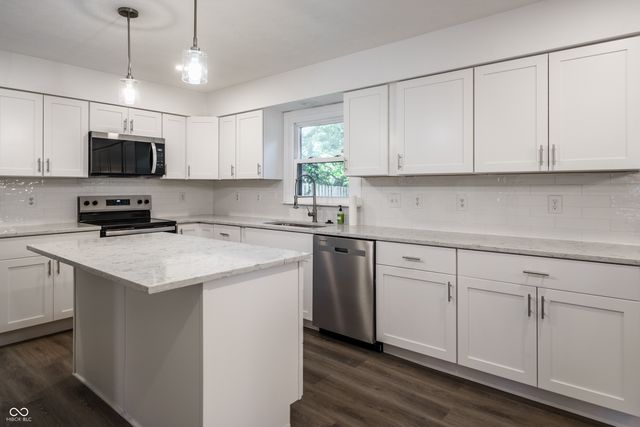 7313 Highburry Drive, Indianapolis, IN 46256