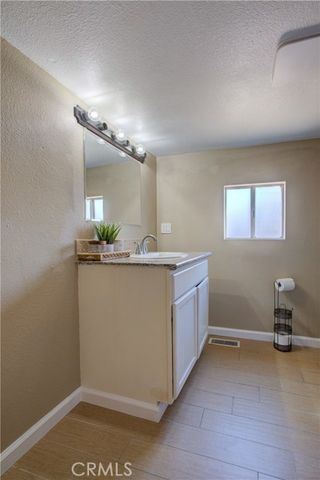 431 S Laurel Street, Turlock, CA 95380