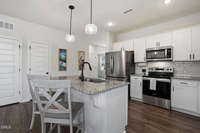 263 Maidenhair Place, Clayton, NC 27520