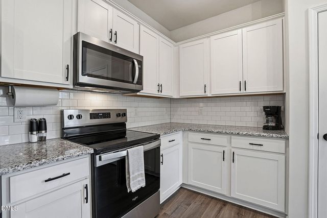 263 Maidenhair Place, Clayton, NC 27520