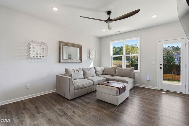 263 Maidenhair Place, Clayton, NC 27520