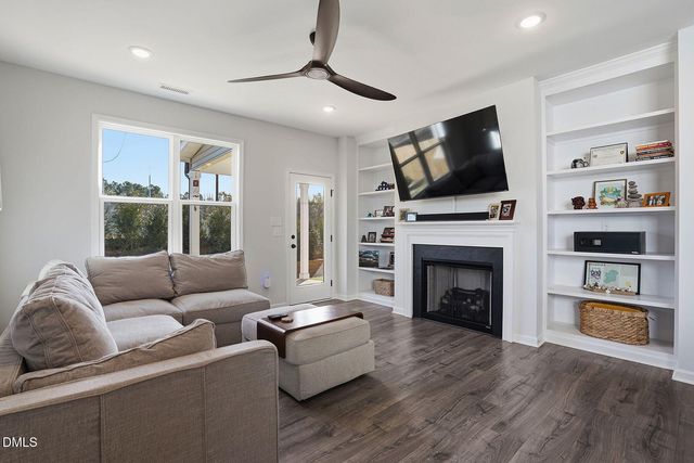 263 Maidenhair Place, Clayton, NC 27520