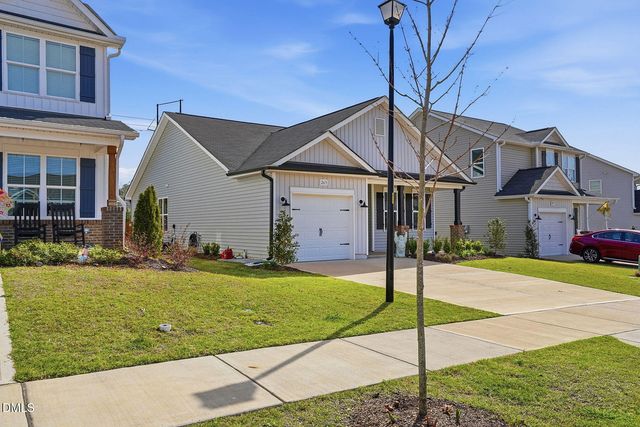 263 Maidenhair Place, Clayton, NC 27520