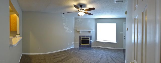 971 W Pueblo Drive, Jacksonville, NC 28546
