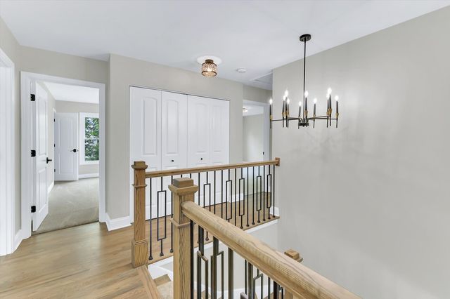 967 W Bauer Road, Naperville, IL 60563