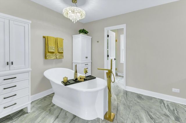 967 W Bauer Road, Naperville, IL 60563