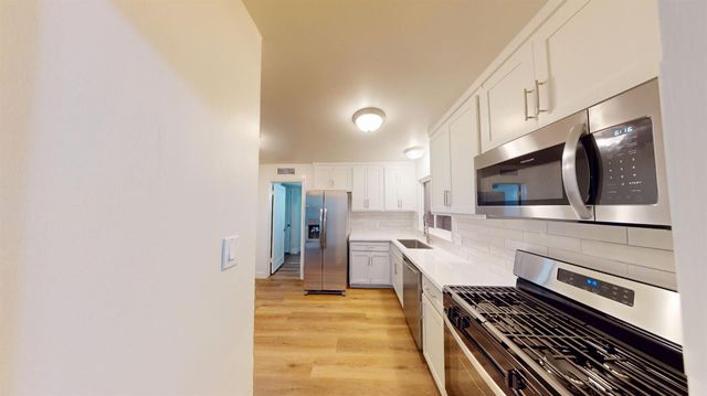 1536 W University Avenue, Fresno, CA 93705