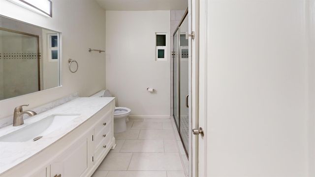 1536 W University Avenue, Fresno, CA 93705