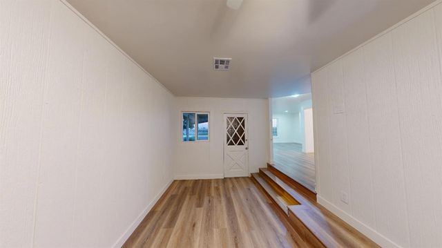 1536 W University Avenue, Fresno, CA 93705