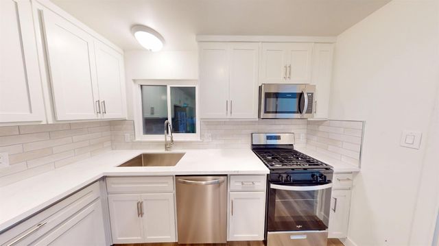 1536 W University Avenue, Fresno, CA 93705