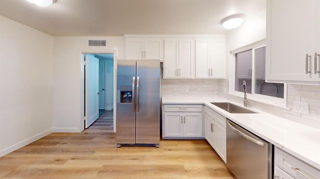 1536 W University Avenue, Fresno, CA 93705