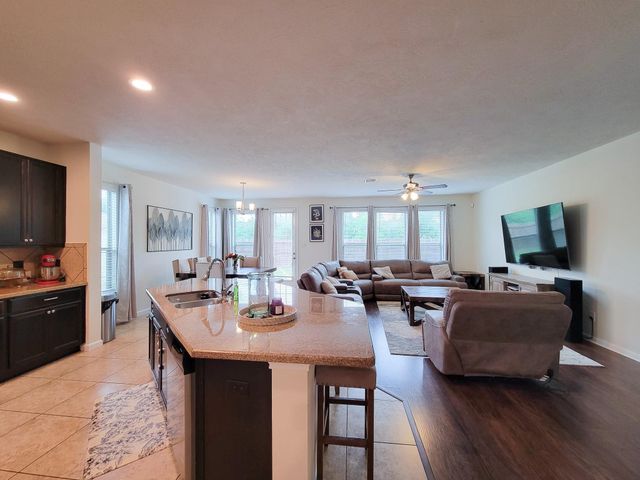 5046 Longlane Drive, Houston, TX 77084