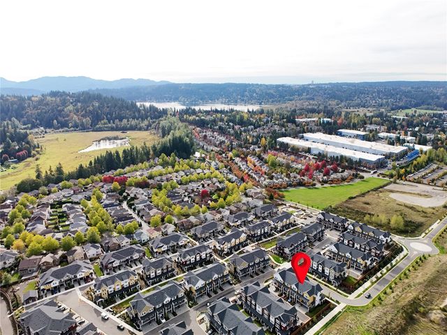 19332 NE 69th Circle, Redmond, WA 98052